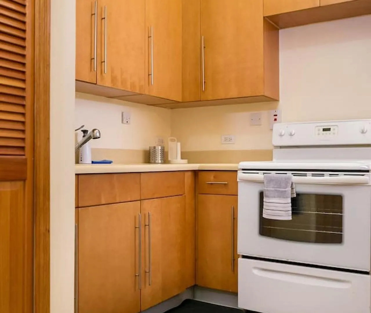 Ctbh At Argyle Apt 3 - 1-Bedroom W Pool Kingston 0*,