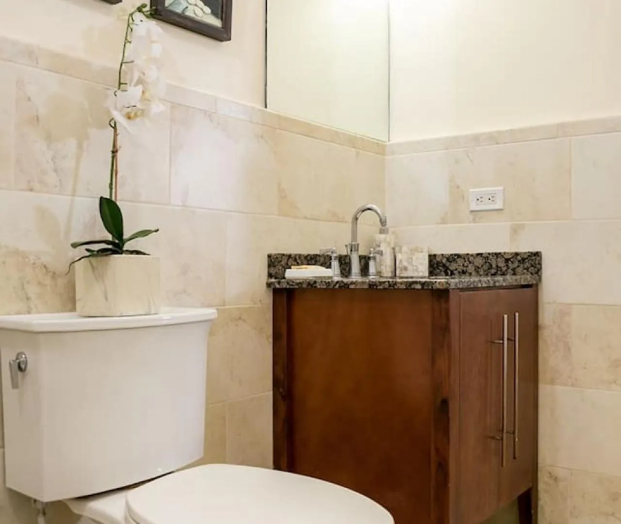 Ctbh At Argyle Apt 3 - 1-Bedroom W Pool Kingston Jamaica